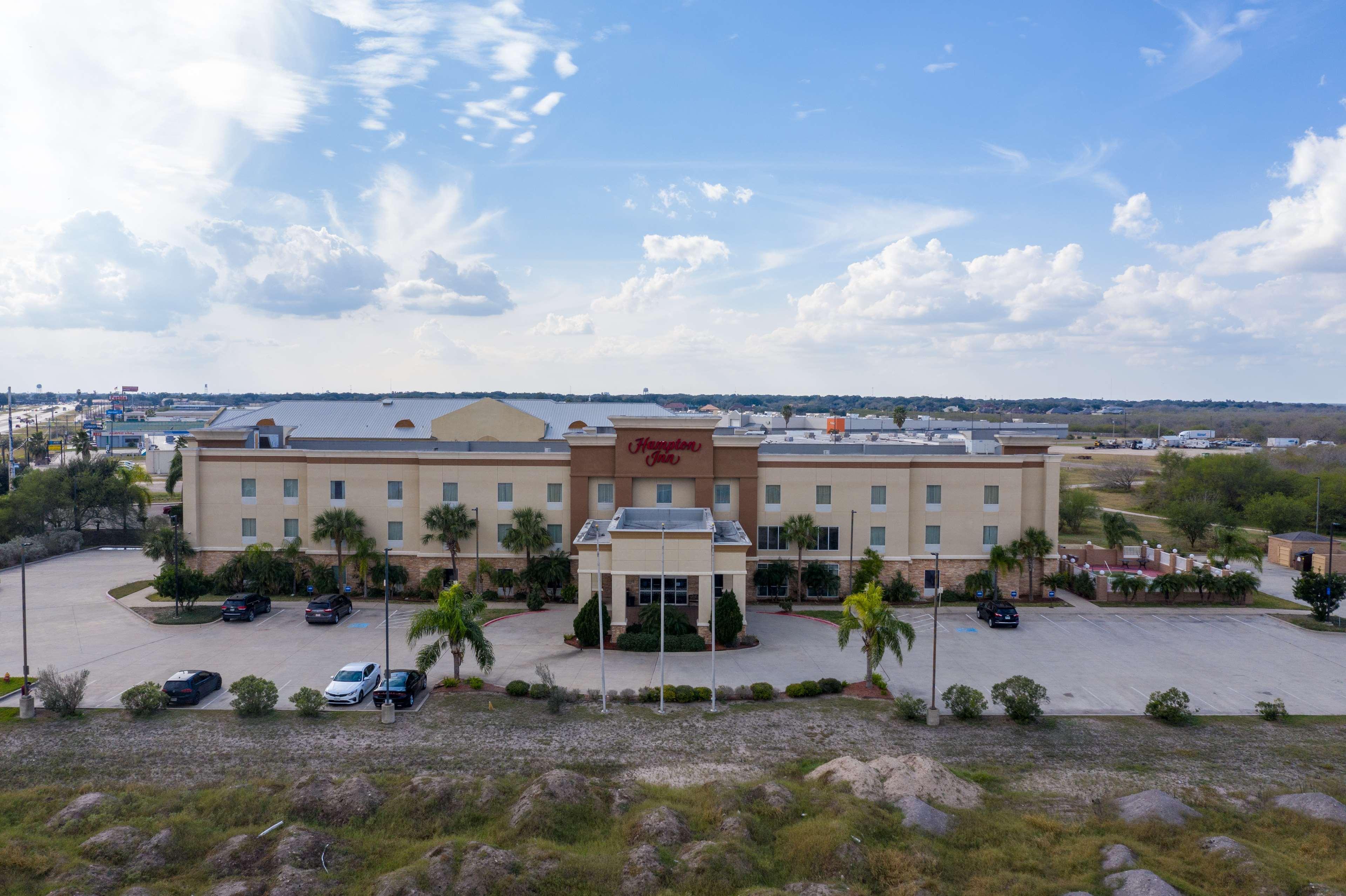 Hampton Inn Alice Exteriör bild